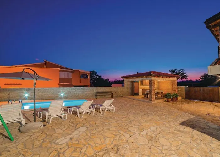 Vila Luxury Maria With Pool