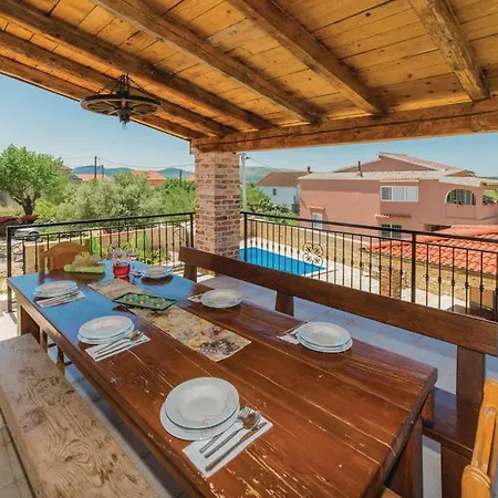 Luxury Maria With Pool Вилла Galovac (Zadar)
